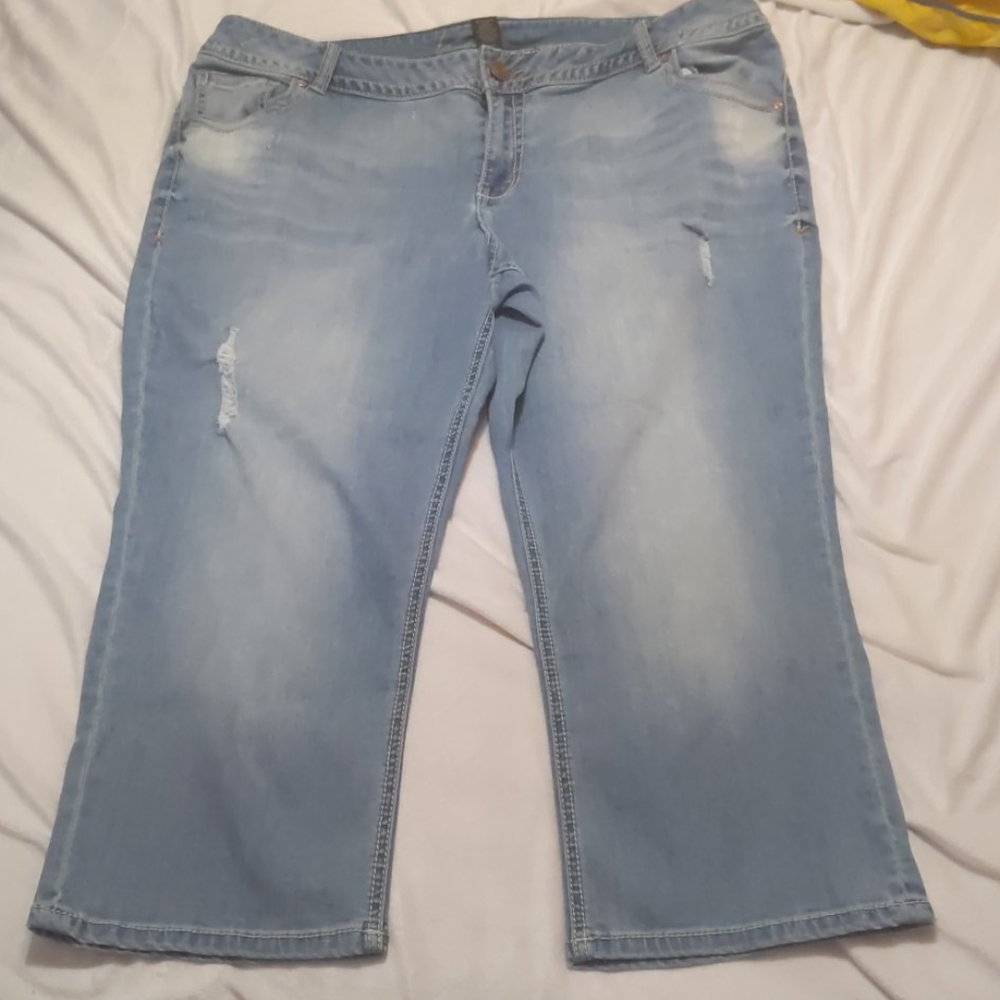 Lane Bryant size 20 Jean capris